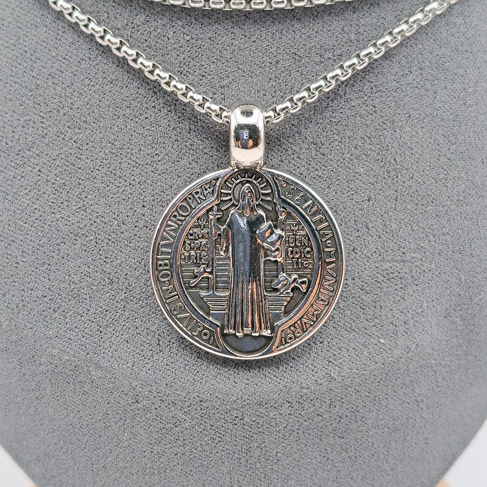 Medalla de San Benito: Plateada